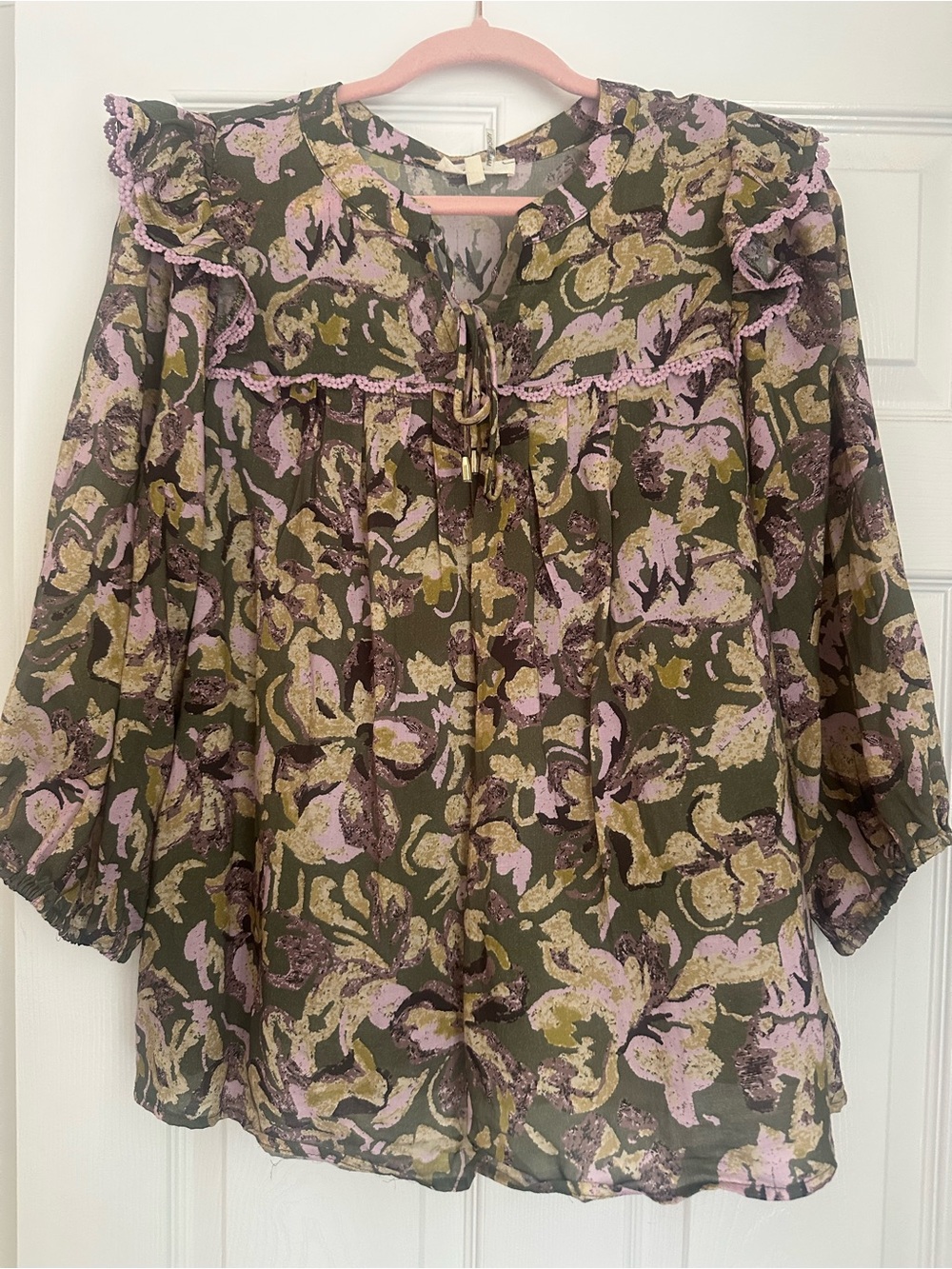 Women’s Floral Ruffle Tie-Neck Blouse - Olive & Lilac